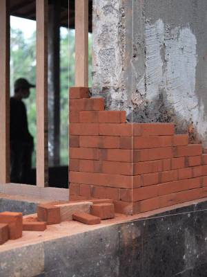 Site Practice - Precise Balinese brickwork under construction.